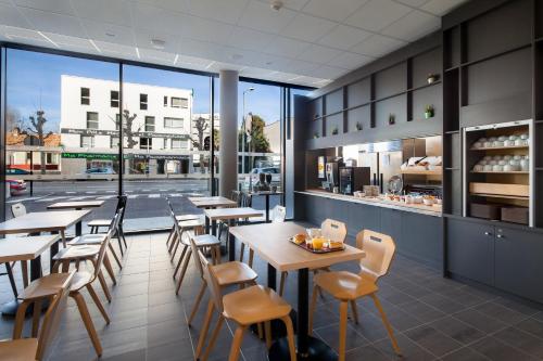 Đồ ăn và thức uống