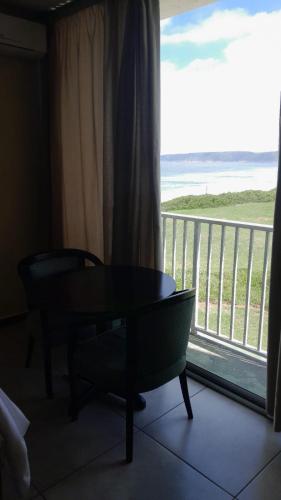 Khu vực xung quanh