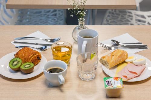 Đồ ăn và thức uống