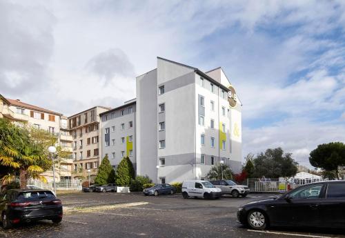 Ngoại cảnh khách sạn