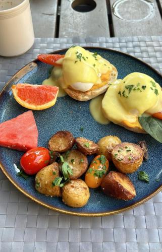 Đồ ăn và thức uống