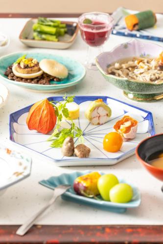 Đồ ăn và thức uống