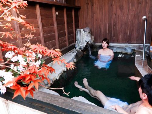 Khu vực xung quanh