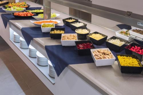 Đồ ăn và thức uống