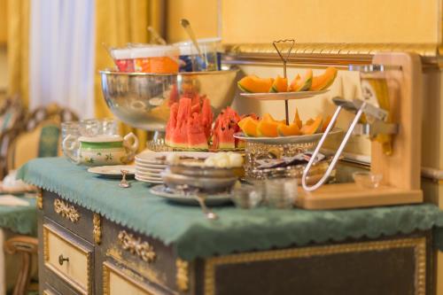 Đồ ăn và thức uống