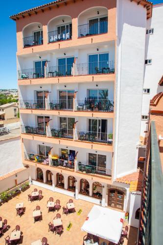 Ngoại cảnh khách sạn