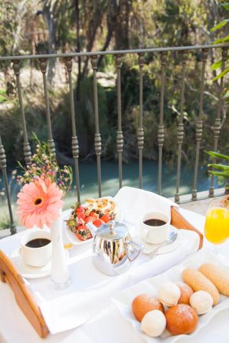 Đồ ăn và thức uống