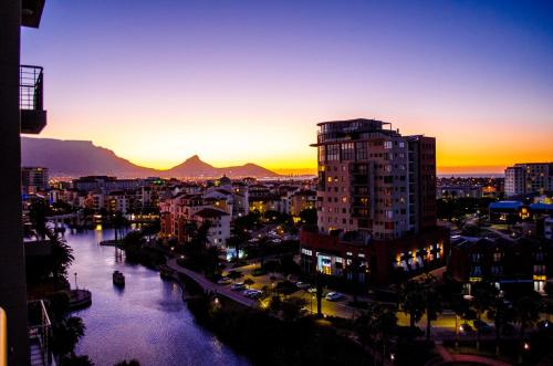 Khu vực xung quanh