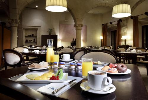 Đồ ăn và thức uống