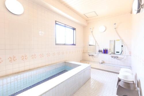 Bồn tắm nước nóng